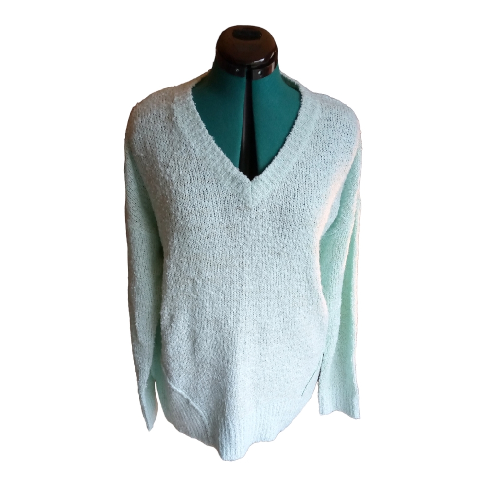 Light Mint V-Neck Women’s Sweater